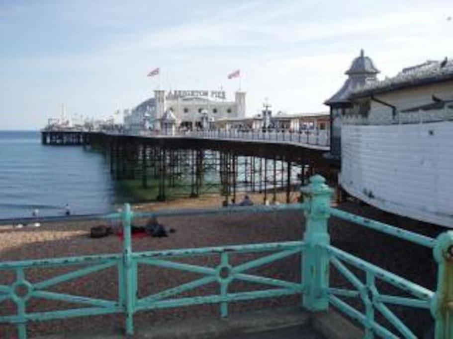 Regency Brighton Seafront Apartment Exterior photo